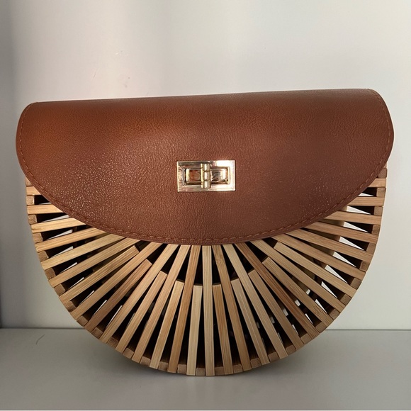 Bamboo Clutch Bag With Shoulder Straps - Picture 4 of 7